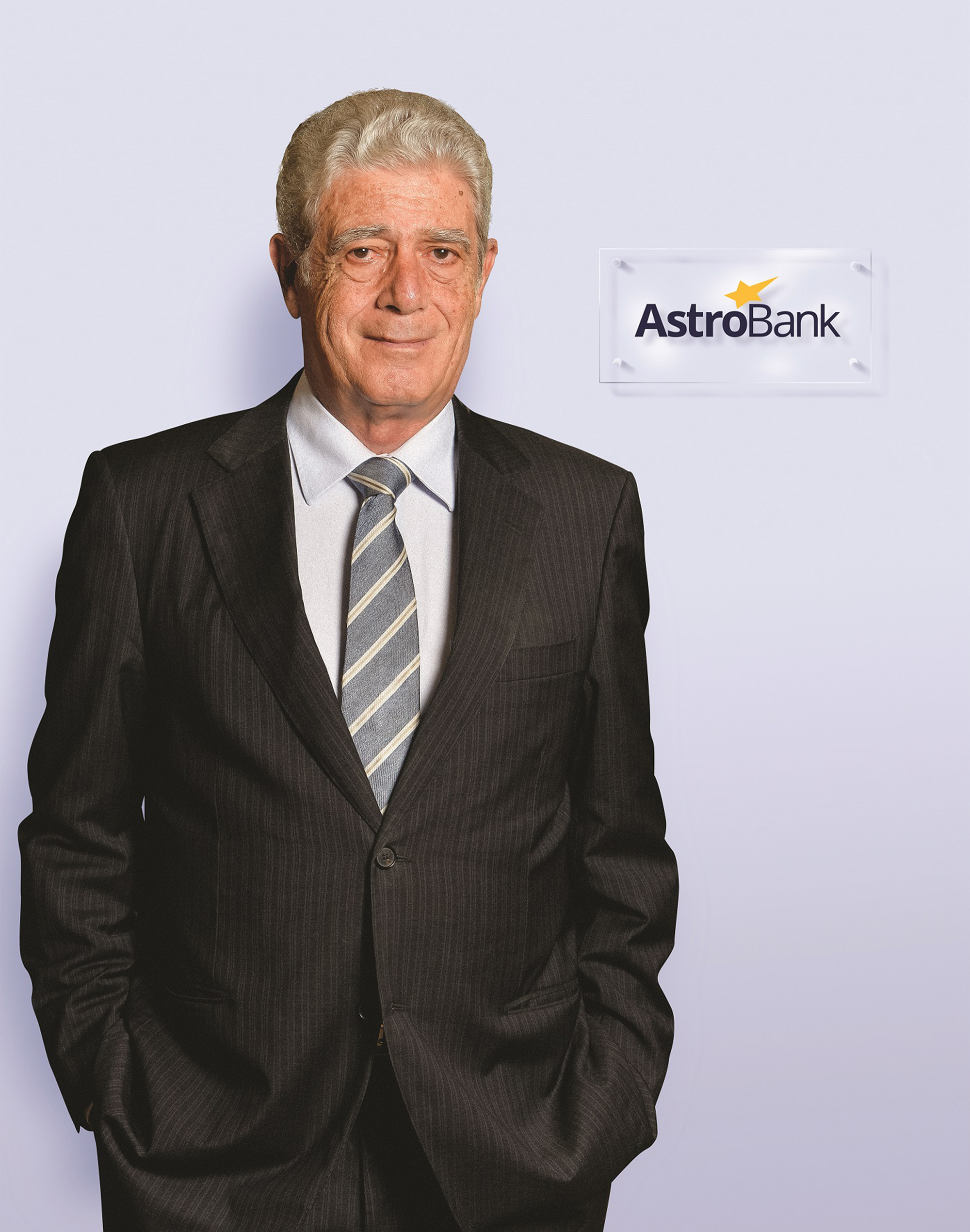 MAURICE SEHNAOUI - &Mu;&eta; &Epsilon;&kappa;&tau;&epsilon;&lambda;&epsilon;&sigma;&tau;&iota;&kappa;ό&sigmaf; &Sigma;ύ&mu;&beta;&omicron;&upsilon;&lambda;&omicron;&sigmaf; Astrobank