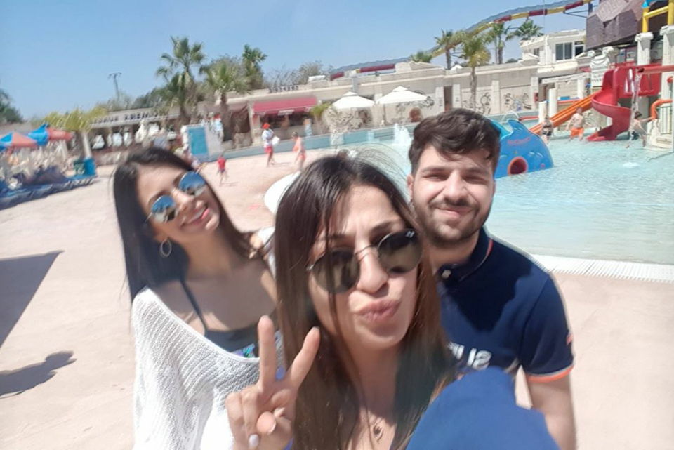 &mu;&epsilon; &alpha;&gamma;&alpha;&pi;&eta;