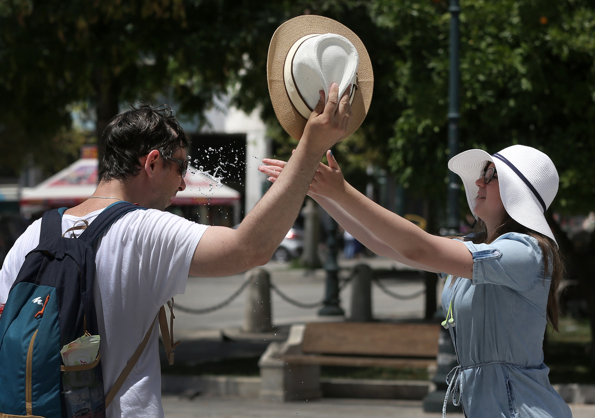 Κι όμως! Η ζέστη μας κάνει πιο γκρινιάρηδες…και εγωιστές!