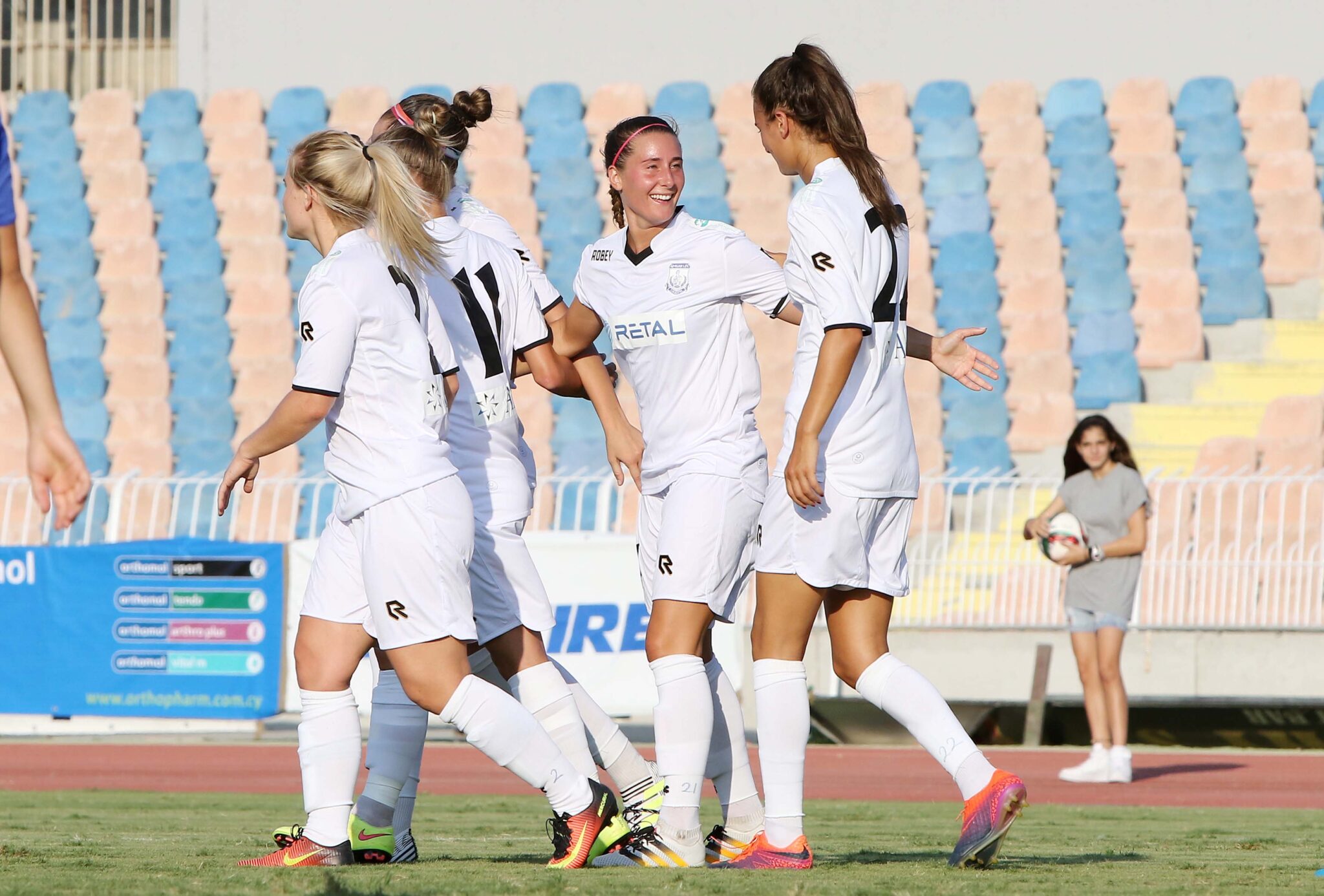 Νικηφόρο ξεκίνημα για τις Apollon Ladies