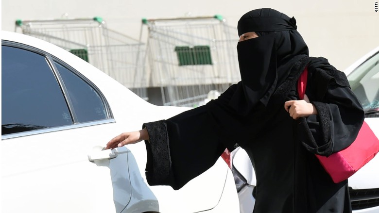 SAUDI WOMEN DRIVING