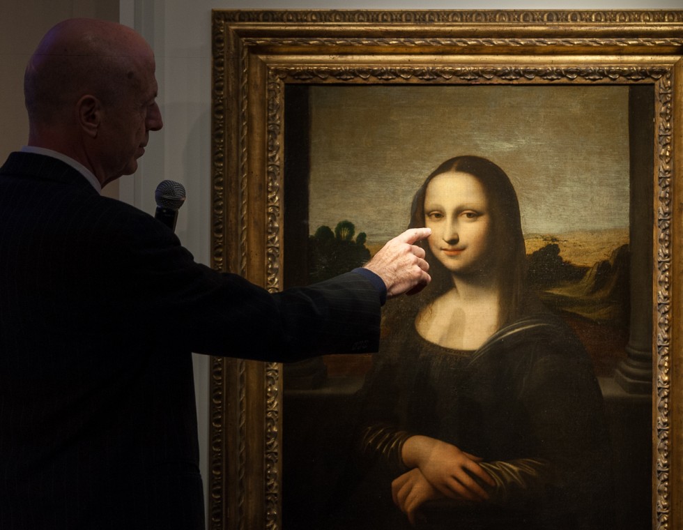 &Gamma;&Upsilon;&Mu;&Nu;&Eta; &Mu;&Omicron;&Nu;&Alpha; &Lambda;&Iota;&Zeta;&Alpha;