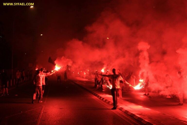 Έκαναν την νύχτα μέρα οι "Λέοντες" για την ΑΕΛ τους (ΒΙΝΤΕΟ)