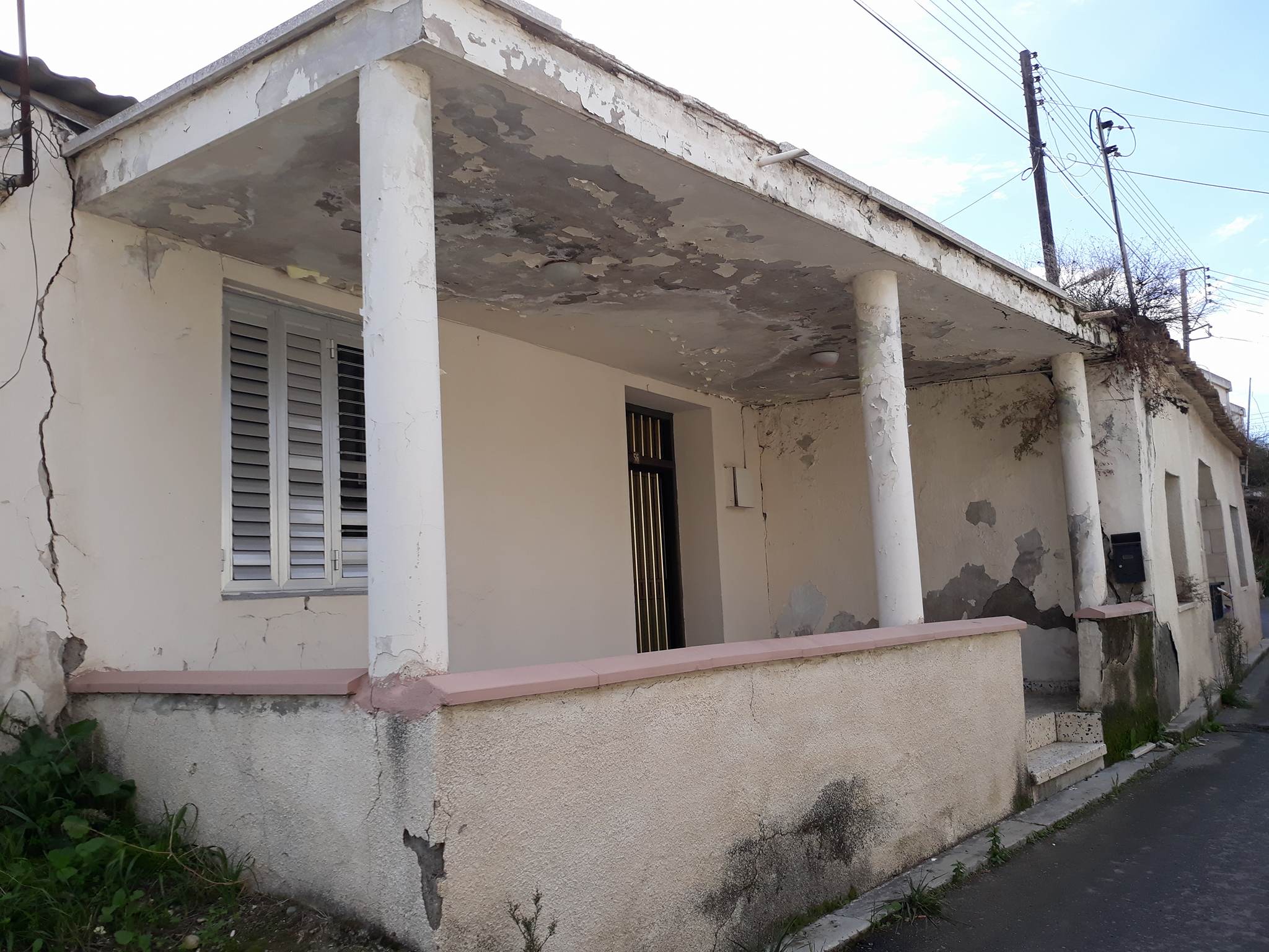 ΞΕΝΙΑ ΑΝΔΡΕΟΥ