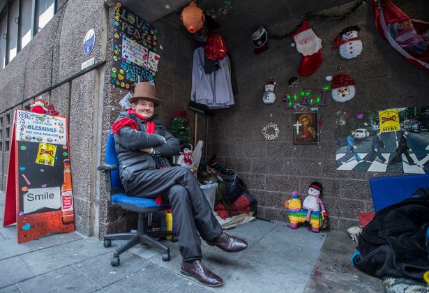 &Alpha;&Sigma;&Tau;&Epsilon;&Gamma;&Omicron;&Sigma; &Lambda;&Iota;&Beta;&Epsilon;&Rho;&Pi;&Omicron;&Upsilon;&Lambda;