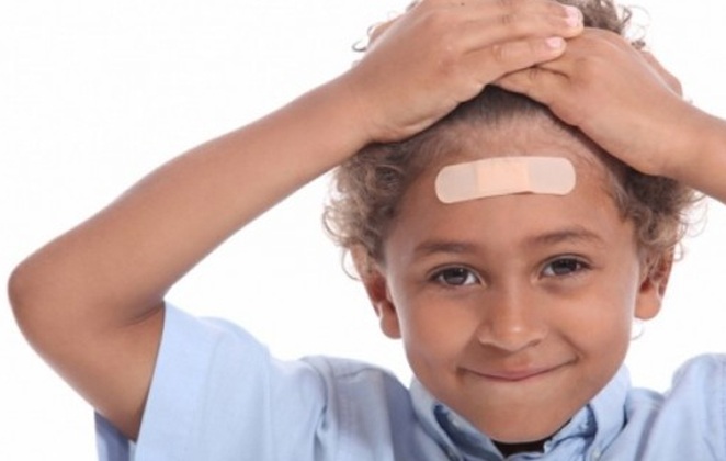 ΧΤΥΠΗΜΕΝΟ ΠΑΙΔΙ