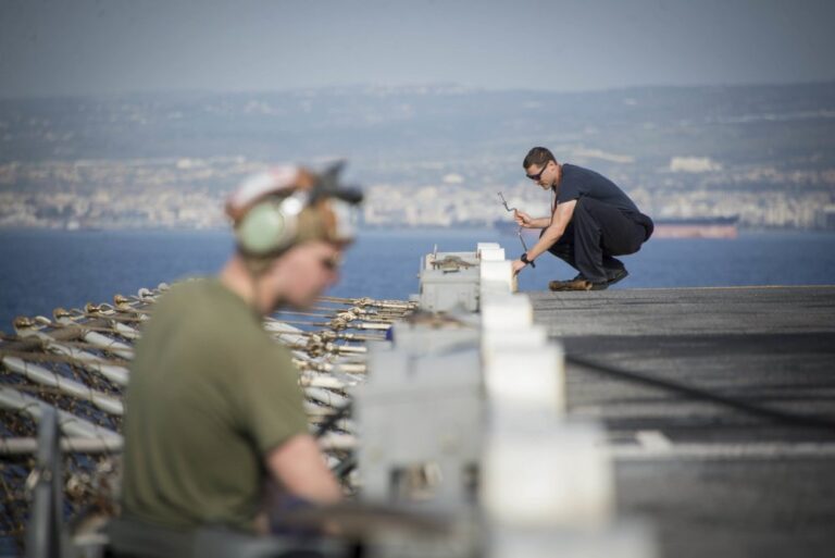 Ετοιμότητα για αποτροπή κρίσεων δηλώνει το πλήρωμα του Iwo Jima (ΒΙΝΤΕΟ&ΦΩΤΟ)