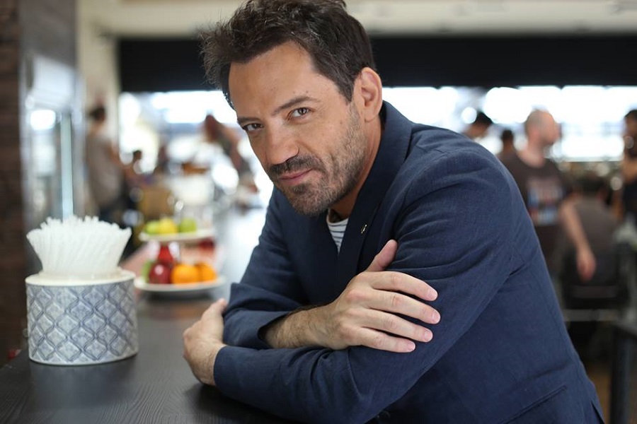 ΘΑΝΟΣ ΚΑΛΛΊΡΗΣ