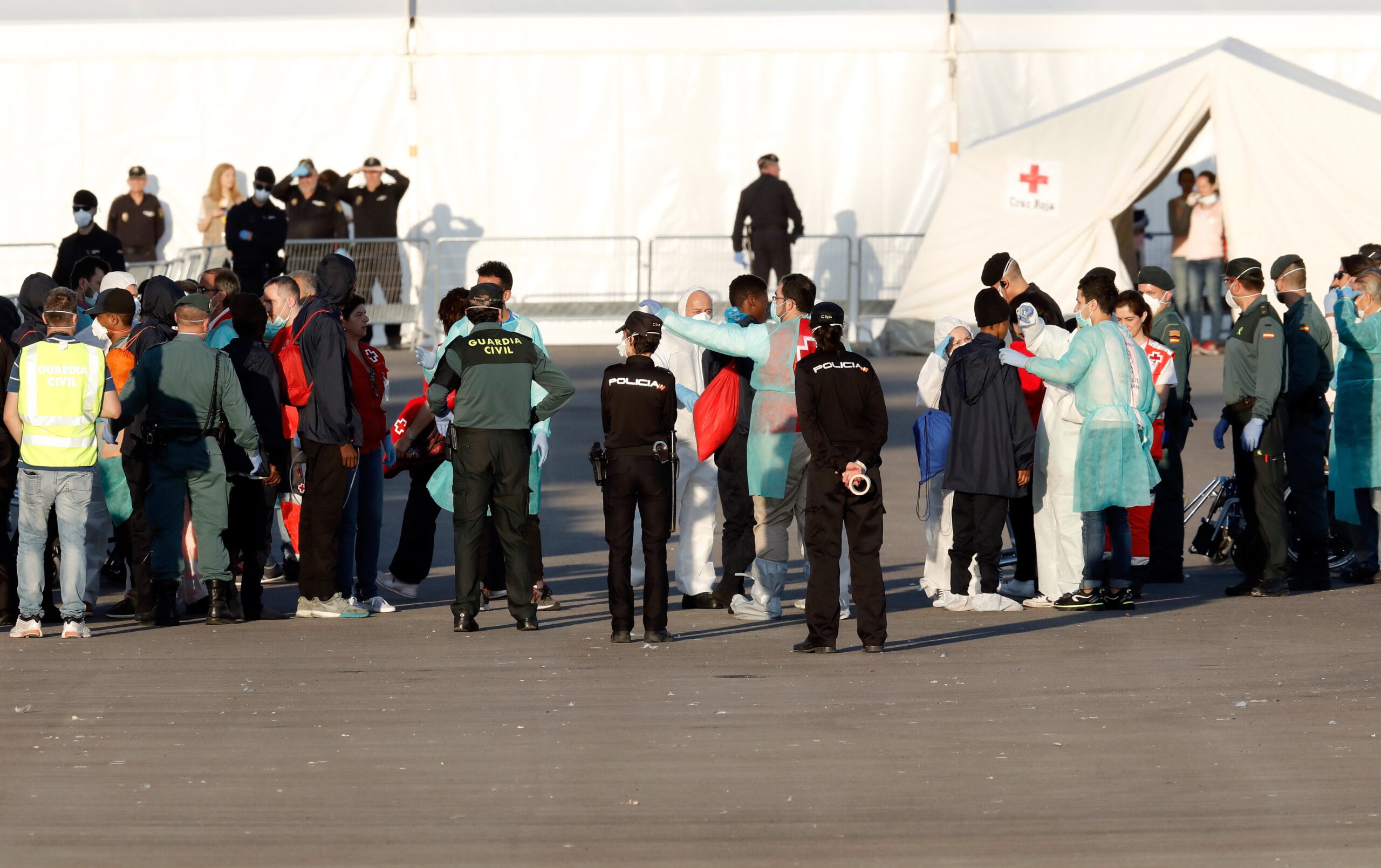 BA&Lambda;&Epsilon;&Nu;&Theta;&Iota;&Alpha; &Mu;&Epsilon;&Tau;&Alpha;&Nu;&Alpha;&Sigma;&Tau;&Epsilon;&Sigma;