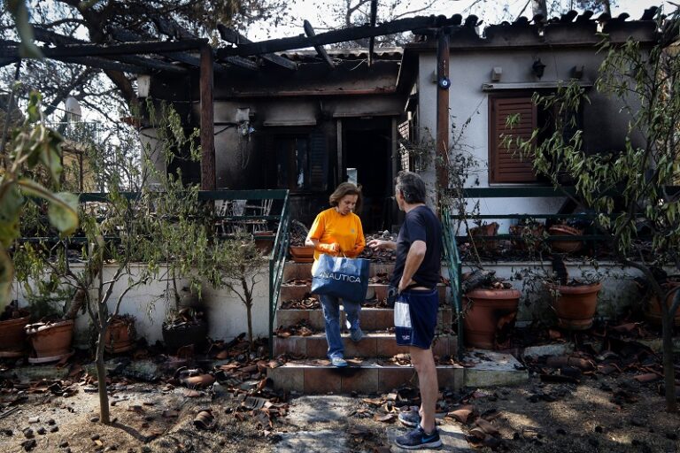 Πυρκαγιά Μάτι: 2.394 αιτήσεις πυρόπληκτων το πρώτο πενθήμερο