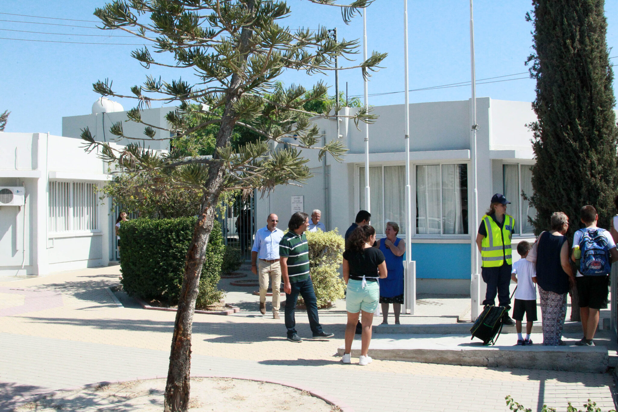 Κενό ασφαλείας από τις 07:00 μέχρι τις 07:30 στα σχολεία, διαπιστώνουν βουλευτές