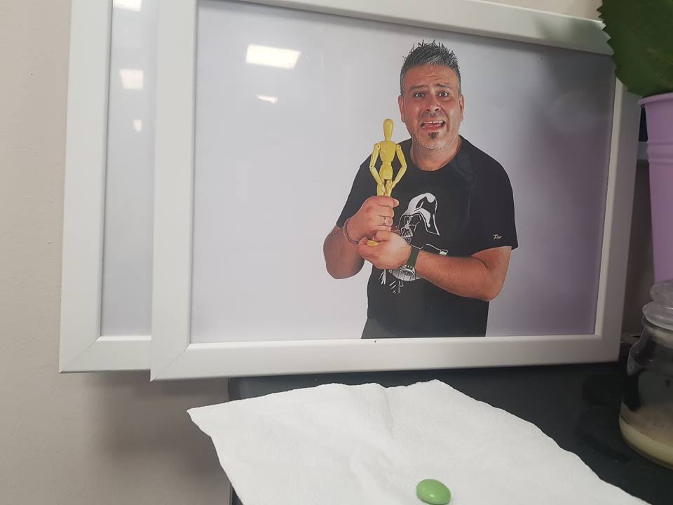 λουης