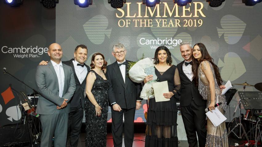 Elis Ζένιος, Dean Ζένιος, Λίζα Καρατζιά, Andy Jones, Κατερίνα Βασιλείου, Νικόλας Ιωαννίδης, Μαρία Κορτζιά Elis Ζένιος, Dean Ζένιος, Λίζα Καρατζιά, Andy Jones, Κατερίνα Βασιλείου, Νικόλας Ιωαννίδης, Μαρία Κορτζιά