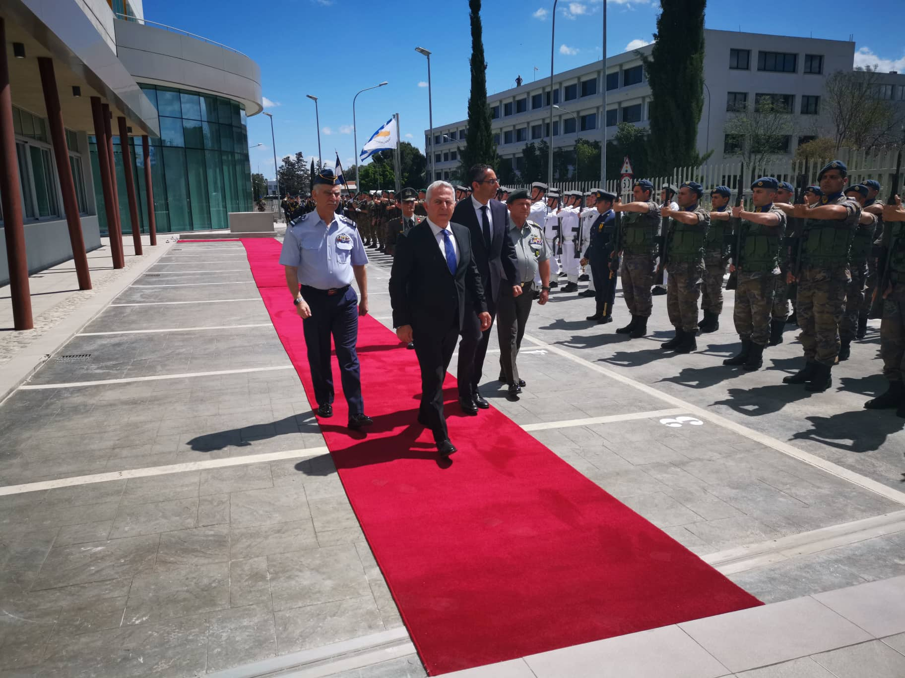 ΥΠΑΜ: Δεν πρόκειται να παρασυρθούμε σε ενέργειες που προκαλούν ένταση