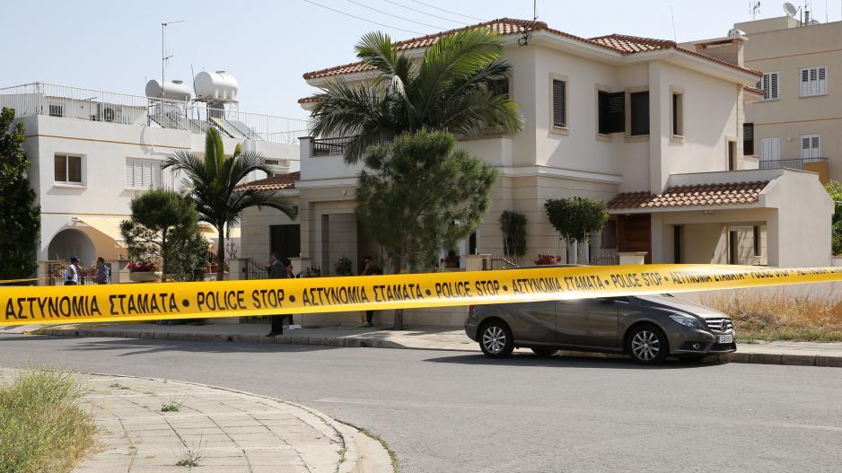 &delta;&iota;&pi;&lambda;ό &phi;&omicron;&nu;&iota;&kappa;ό &sigma;&tau;&rho;&omicron;&beta;ό&lambda;&omicron;&upsilon;