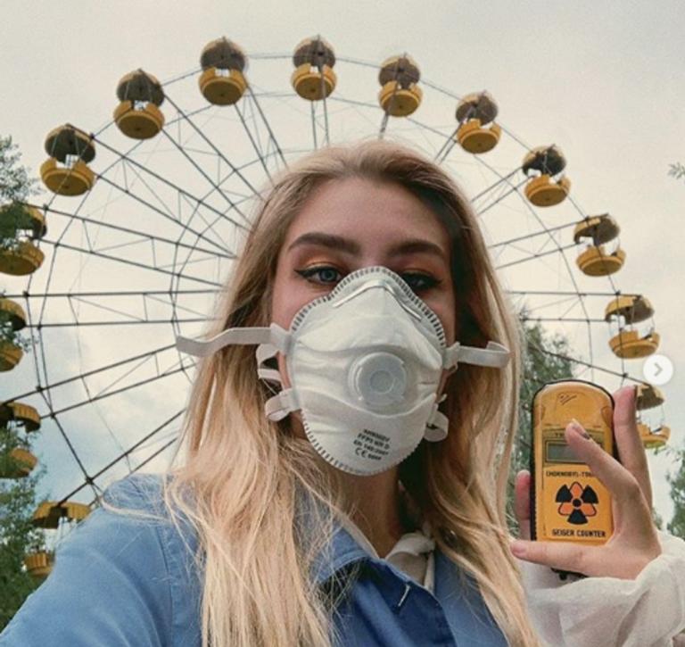 DISASTER SELFIE