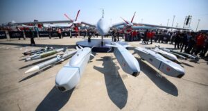 Τουρκικό drone κουβαλά όσα όπλα και ένα μαχητικό F-16 (ΦΩΤΟ)