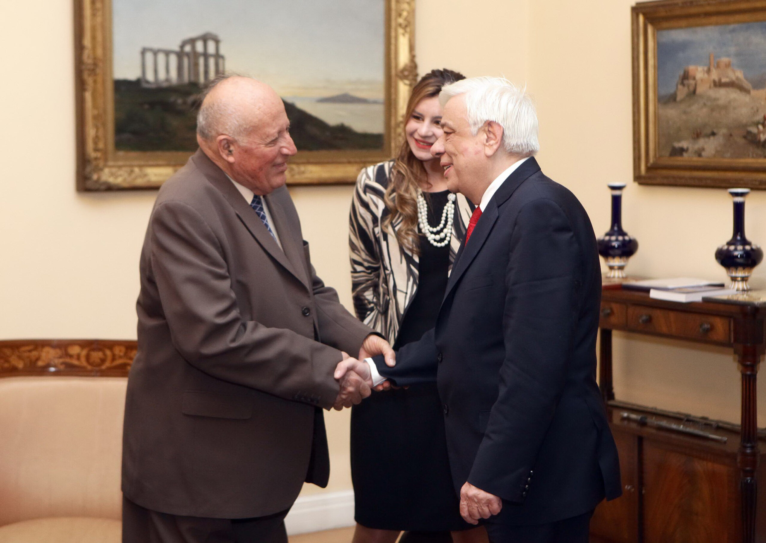 &Nu;&Iota;&Kappa;&Omicron;&Sigma; &Phi;&Alpha;&Lambda;&Alpha;&Sigma;