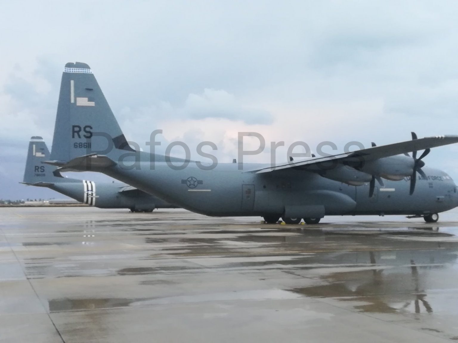 Δύο αεροσκάφη C 130 των ΗΠΑ προσγειώθηκαν στην αεροπορική βάση της Πάφου (ΦΩΤΟ)