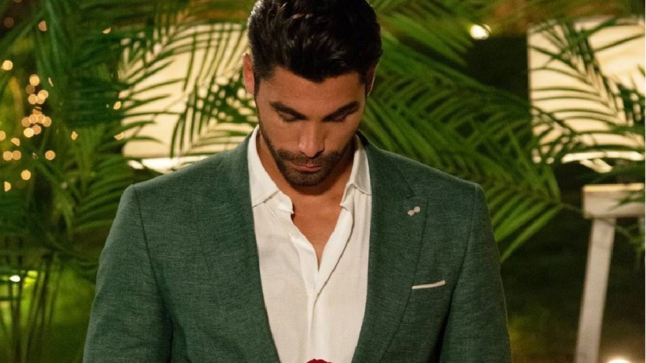 "The Bachelor": Αυτή επέλεξε ο Βασιλάκος για να αποχωρήσει από την έπαυλη (ΦΩΤΟ)