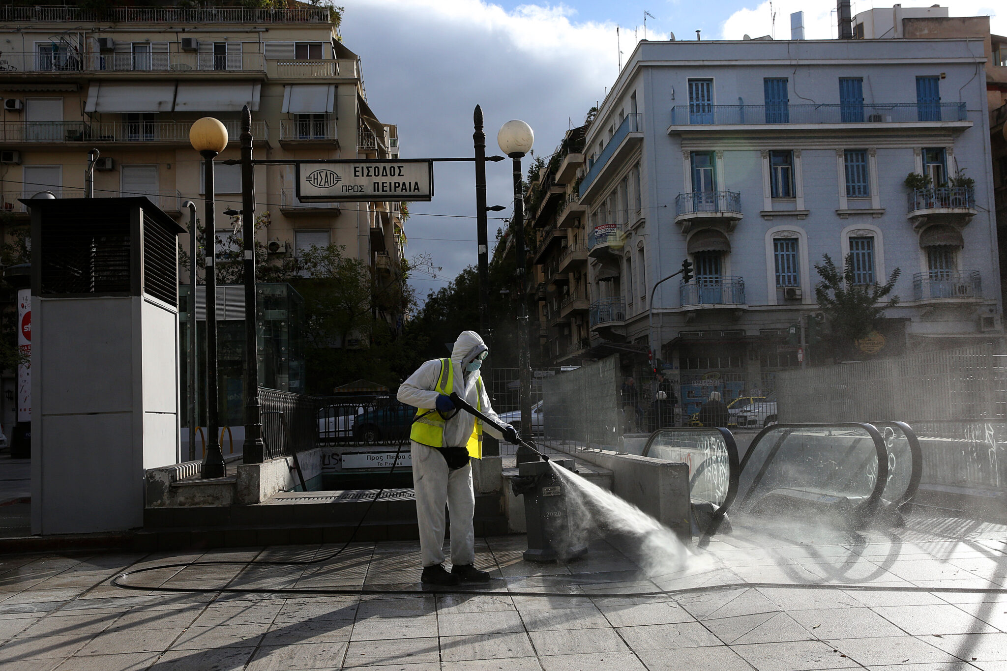 103 νέοι θάνατοι και ακόμα 1.498 κρούσματα κορωνοϊού στην Ελλάδα