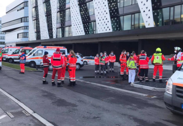 Συναγερμός στην Γερμανία: Τουλάχιστον 3 τραυματίες από έκρηξη σε σούπερ μάρκετ