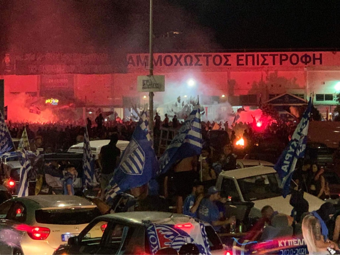 Φιέστα μέχρι τα ξημερώματα στο Α. Παπαδόπουλος, πήγαν "περίπατο" τα μέτρα