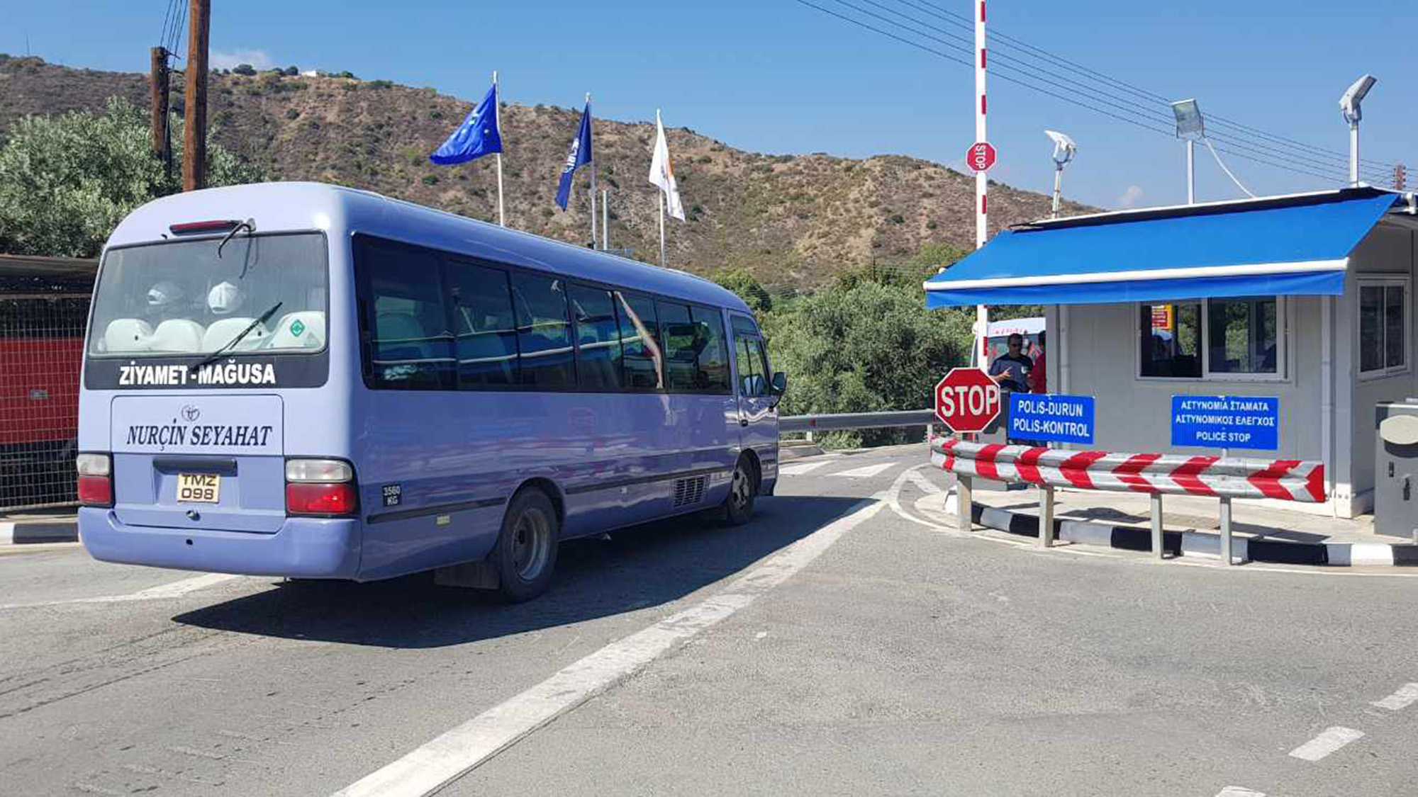 Ταλαιπωρούσαν για δύο ώρες το πλήρωμα ασθενοφόρου που θα μετέβαινε στον Πύργο