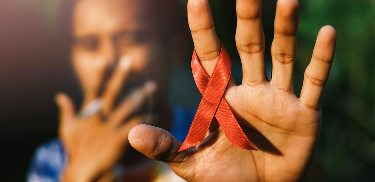 Συγκλονίζει γυναίκα με HIV: «Η αισθητικός, μου ζήτησε να μην ξαναπάω…» (VID)