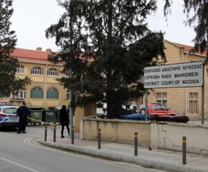 Υπό δρακόντεια μέτρα στο δικαστήριο ο 38χρονος Αζέρος εκτελεστής (ΒΙΝΤΕΟ)