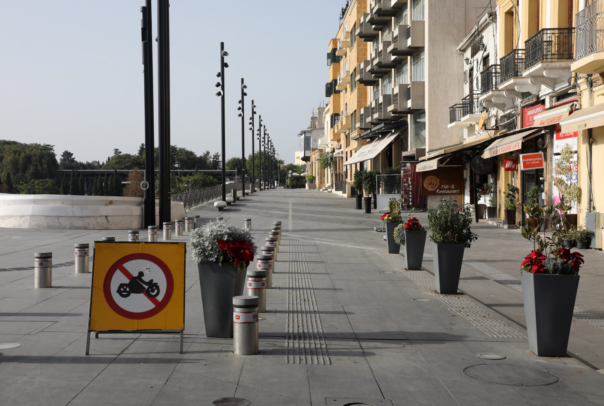 Καμιά σκέψη για lockdown: Δεν το αποκλείουν σε περίπτωση σοβαρής επιδείνωσης