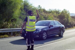 ΦΩΤΟ: 35χρονος καταζητείται από τις Αρχές για υπόθεση πλαστογραφίας και κλοπής