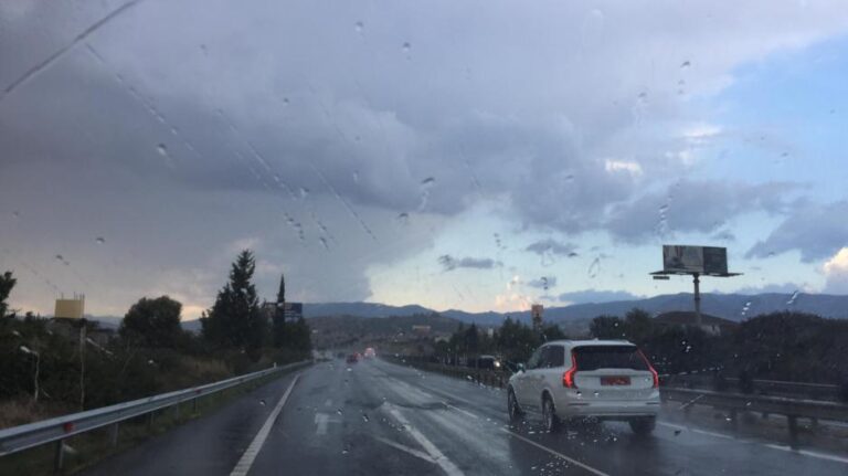 Προσοχή στο highway Λάρνακας – Αγίας Νάπας λόγω συσσώρευσης νερού