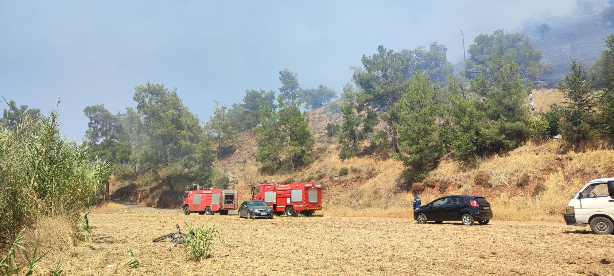 Υπό μερικό έλεγχο η φωτιά στη Μοσφιλωτή, εναέρια και επίγεια μέσα στην περιοχή