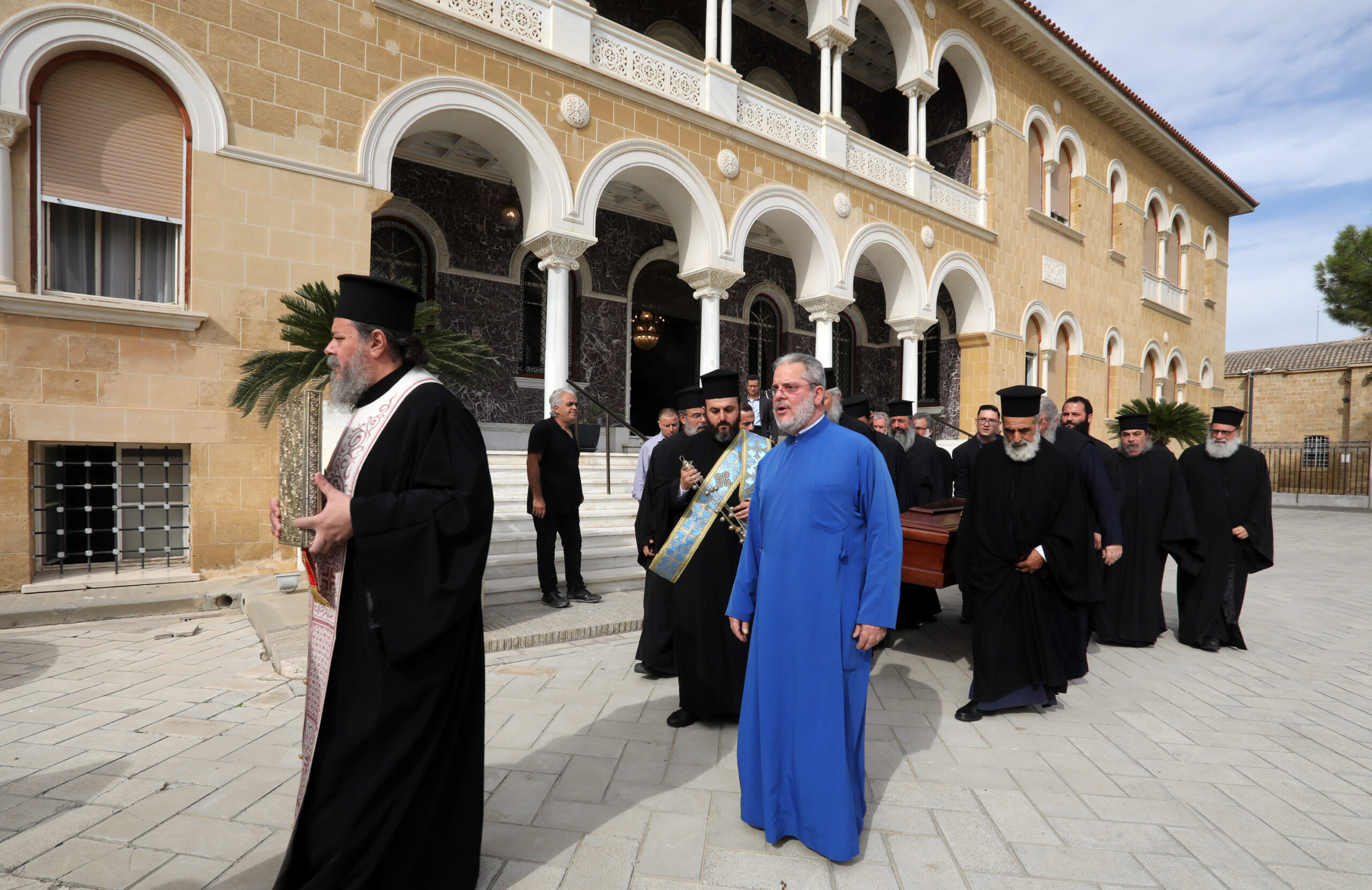 ΑΡΧΙΕΠΙΣΚΟΠΟΣ ΧΡΥΣΟΣΤΟΜΟΣ