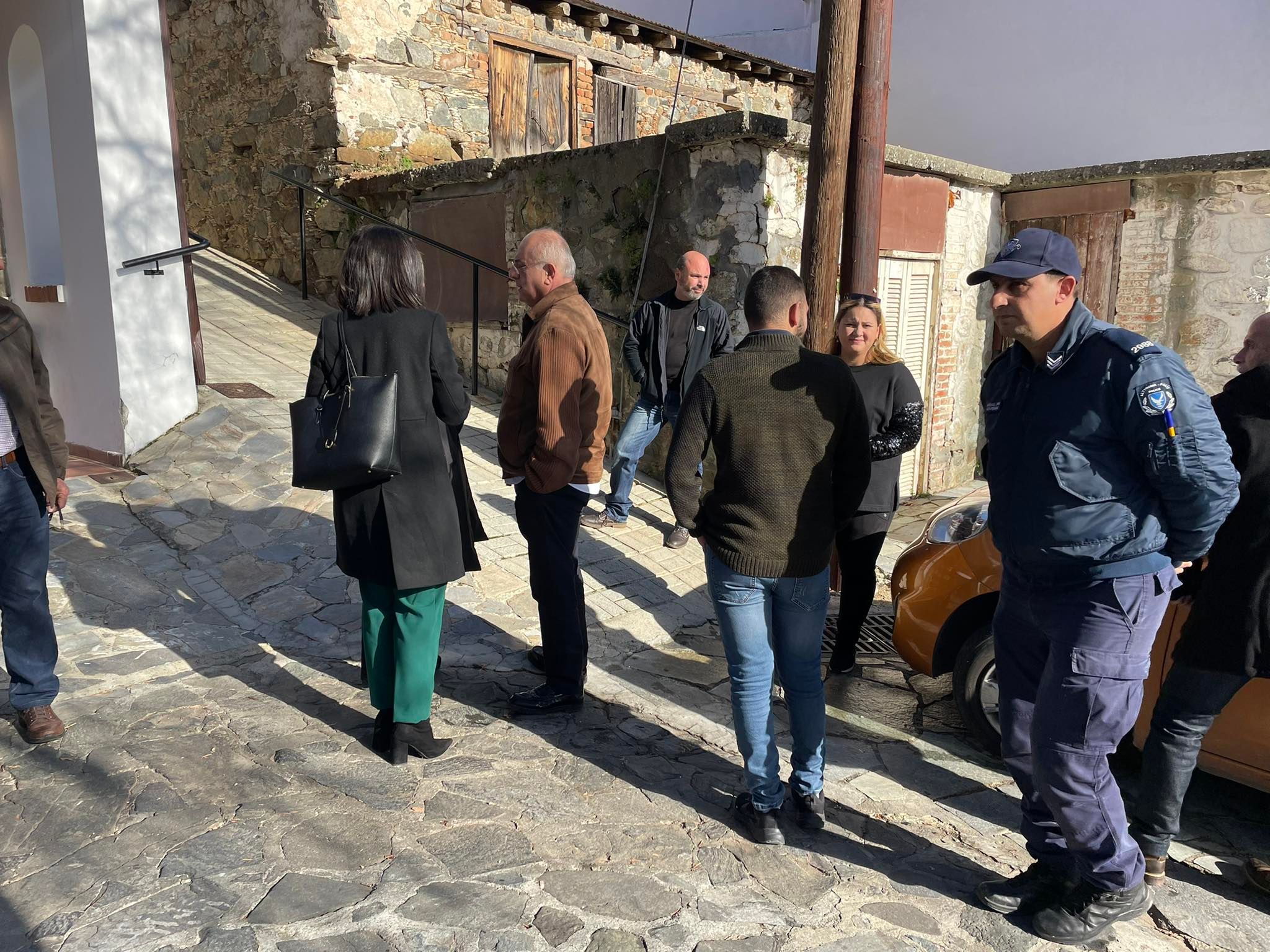 Αναβρασμός στο Φοινί: Δεν παρέδωσε τα κλειδιά ο κοινοτάρχης, «ακέφαλο» το χωριό