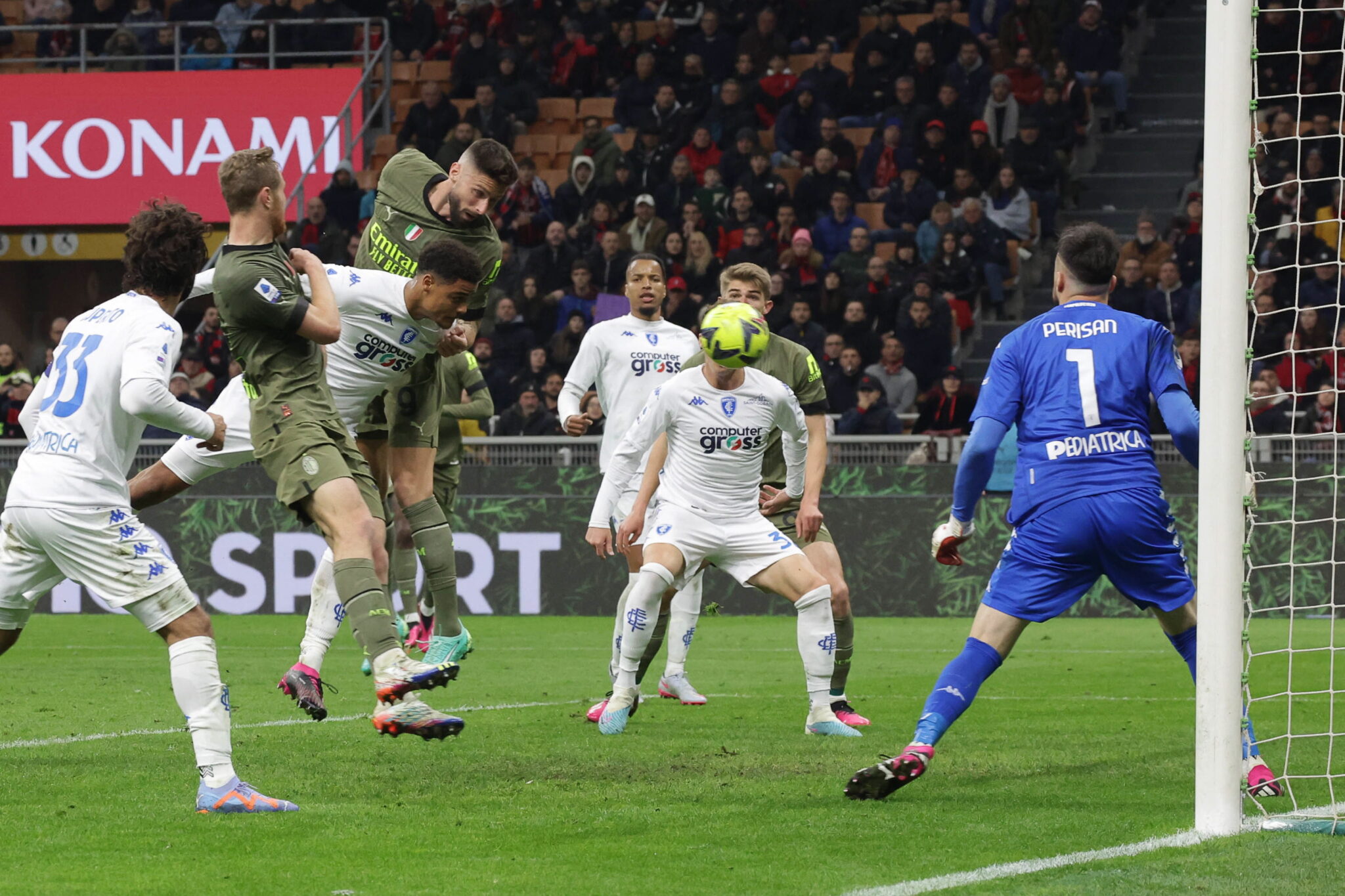 «Φρέναρε» τη Μίλαν πριν το Champions League η Έμπολι