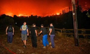 Συγκλονίζει μοναχός σε μοναστήρι:"Δεν μπορεί να με σώσει κανένας-Καίγονται όλα"