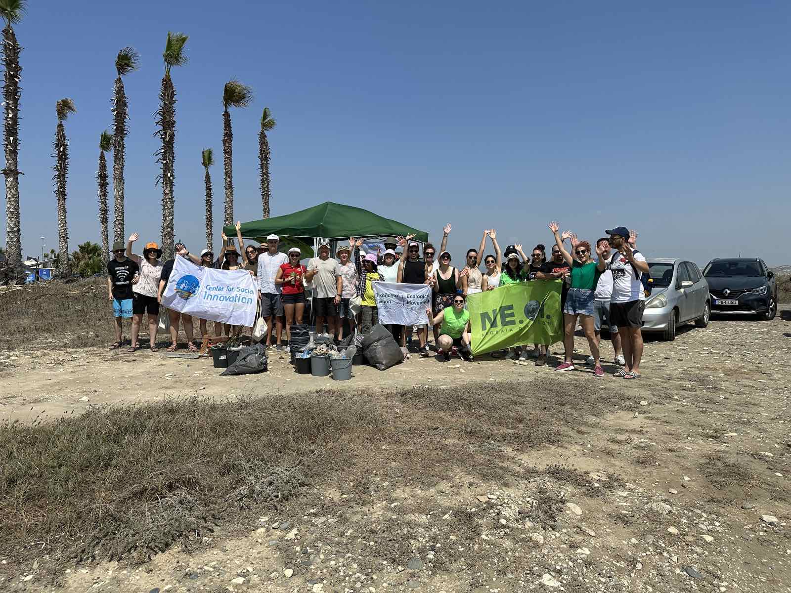 Μαζεύτηκαν 52 κιλά σκουπίδια σε μία ώρα καθαρισμού από την Παραλία Σοφτάδες