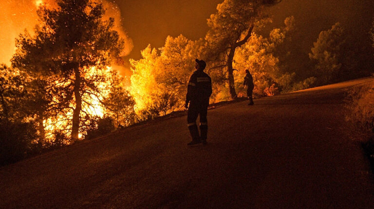 Ελλάδα: Μέχρι €30.000 πρόστιμο και φυλακή ακόμη και στους εξ αμελείας εμπρηστές