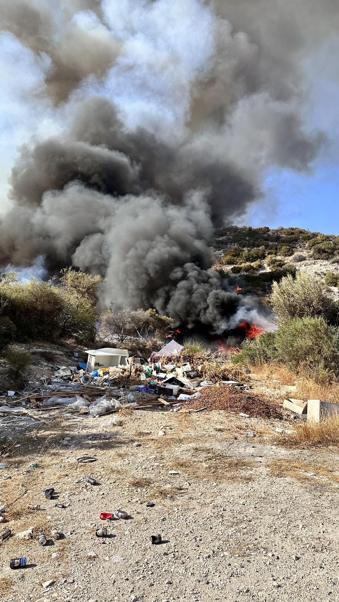 Περίεργες οι συνθήκες που ξέσπασε η φωτιά στο Λιμνάτη, στάχτη 1 τ.χλμ. βλάστησης