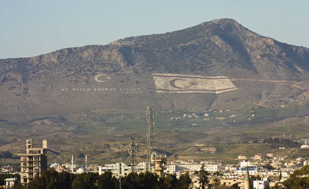 Εντόπισαν σορό γυναίκας σε αποσύνθεση στα παράλια της Καρπασίας