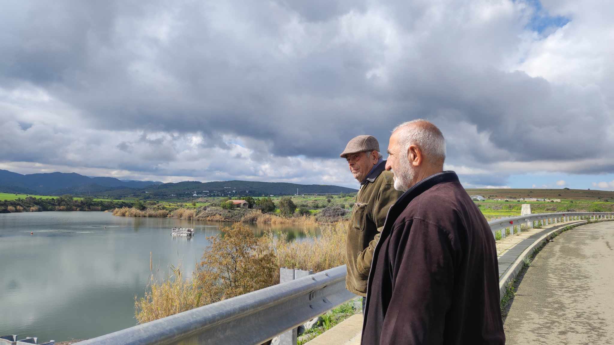 ΒΙΝΤΕΟ: Υπεχείλισε το μικρό φράγμα Κλήρου, χαμογελούν οι κάτοικοι της περιοχής