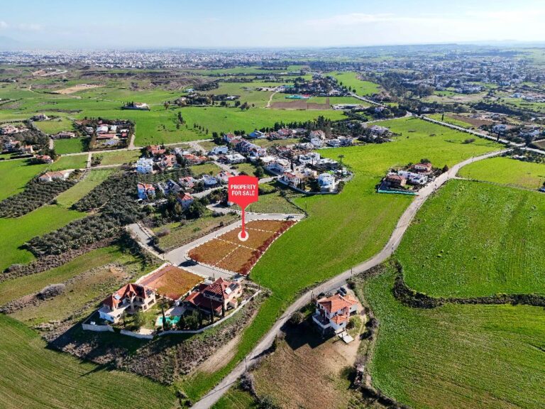 Altamira Real Estate: Πέντε οικιστικά οικόπεδα από €100.000 στην Πάνω Δευτερά