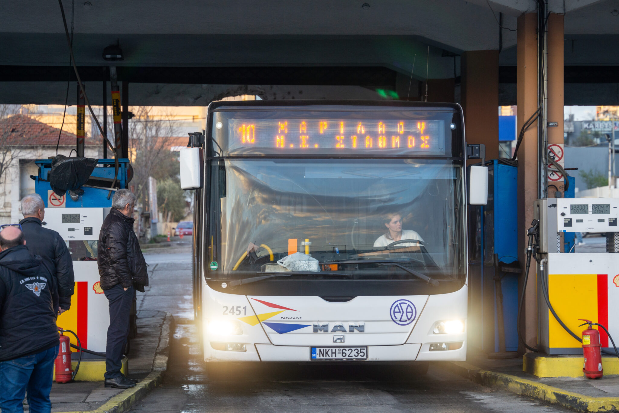 Έφτασαν στην Αθήνα τα πρώτα 140 ηλεκτρικά λεωφορεία