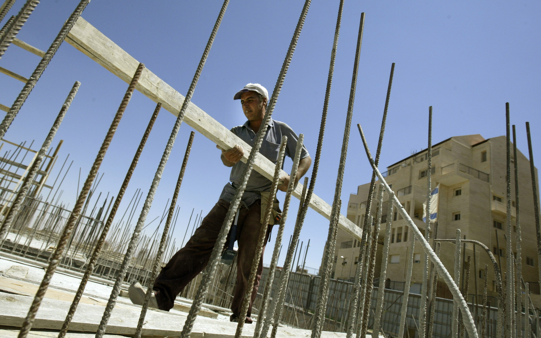 Χτίζουν αλλά…μικρότερα σπίτια οι Κύπριοι λόγω της ακρίβειας (ΒΙΝΤΕΟ)