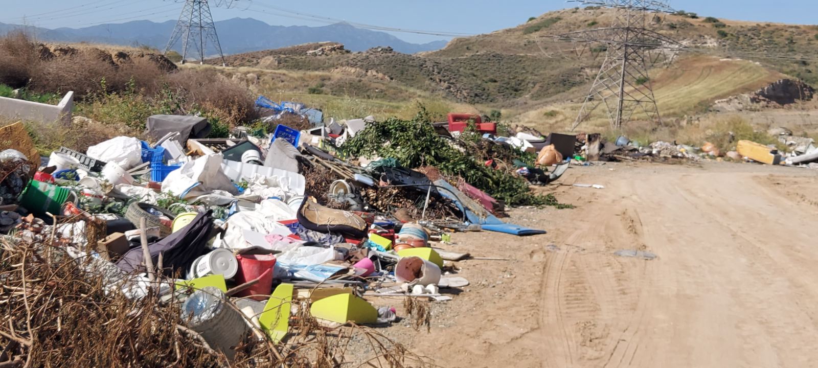 Απέραντη χωματερή η Κύπρος, πάνω από 1500 οι παράνομοι σκυβαλλότοποι (ΒΙΝΤΕΟ)