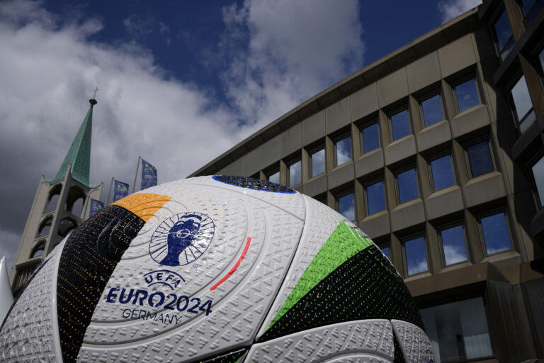 Σε ρυθμούς Euro2024 η οικονομία: Το κόστος της διοργάνωσης κι οι πωλήσεις μπύρας