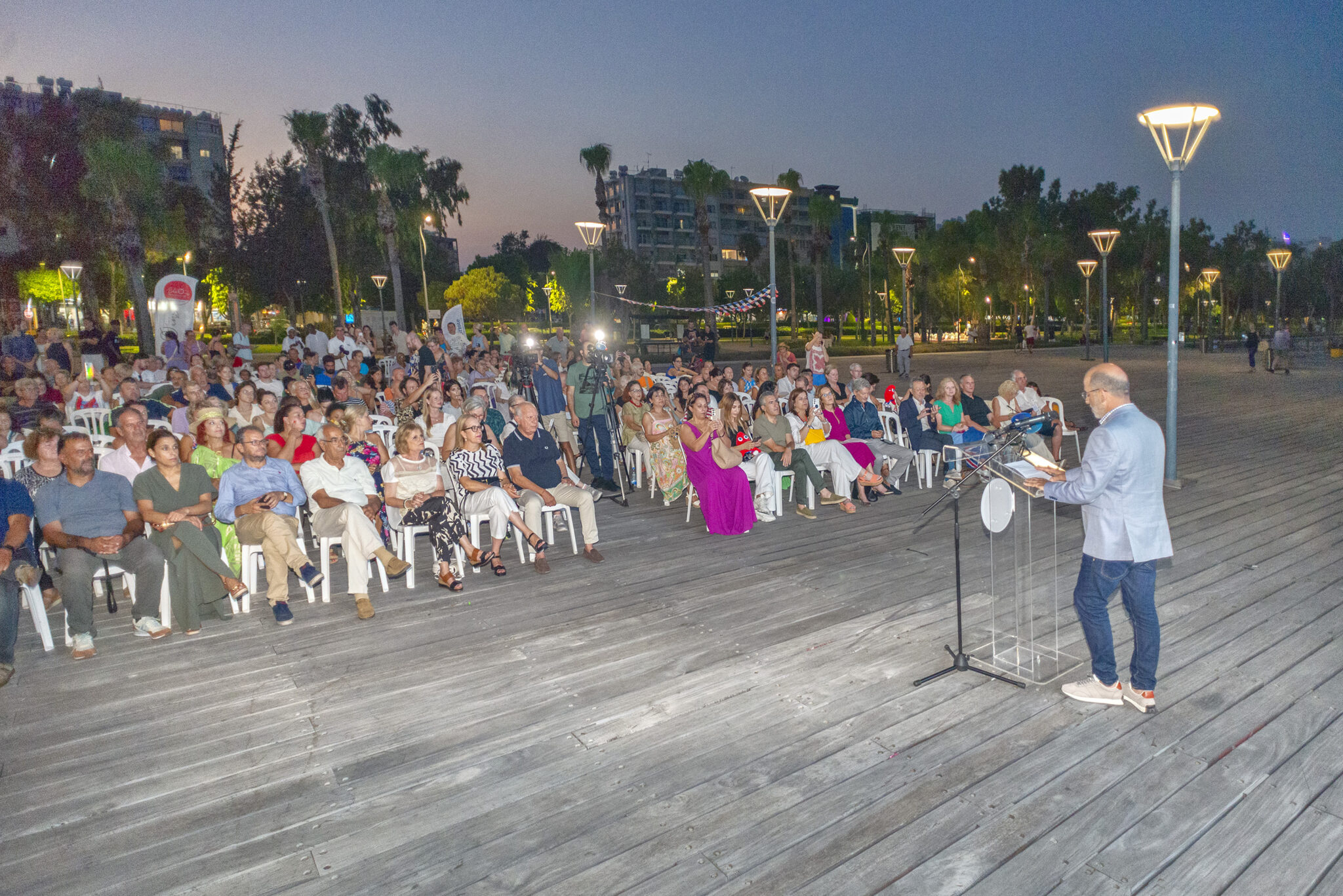 ΦΩΤΟ: Για 1η φορά ζωντανή μετάδοση τελετής έναρξης Ολυμπιακών στο Μόλο Λεμεσού