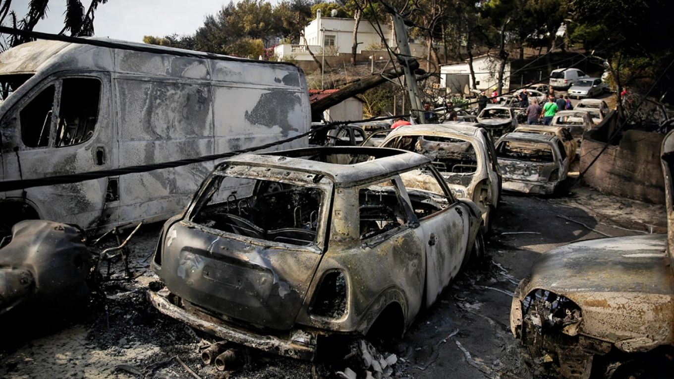 Έξι χρόνια από την τραγωδία στο Μάτι, ακόμα ψάχνουν δικαίωση για τον εφιάλτη